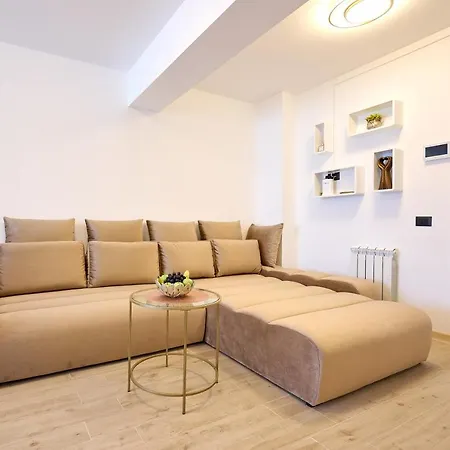 Teona - Infinity Pool & Apartament