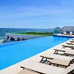 Teona In Infinity Pool & Апартаменты