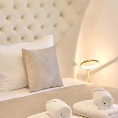 Teona - Jacuzzi & Sauna Infinity