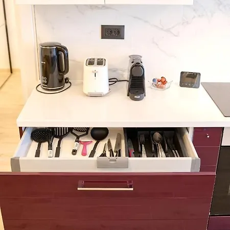 Teona - Jacuzzi & Sauna Infinity