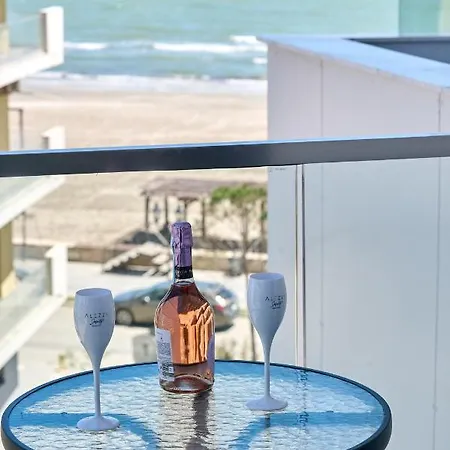 Apartamento Teona - Jacuzzi & Sauna Infinity Năvodari