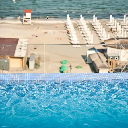 Teona - Infinity Pool & Apartment